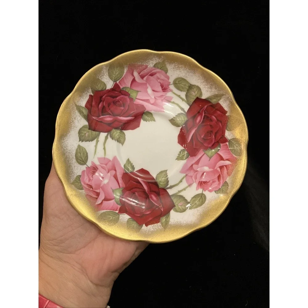 Royal Albert Rare Six Rose Old English Pattern Saucer Bone China England Vintage